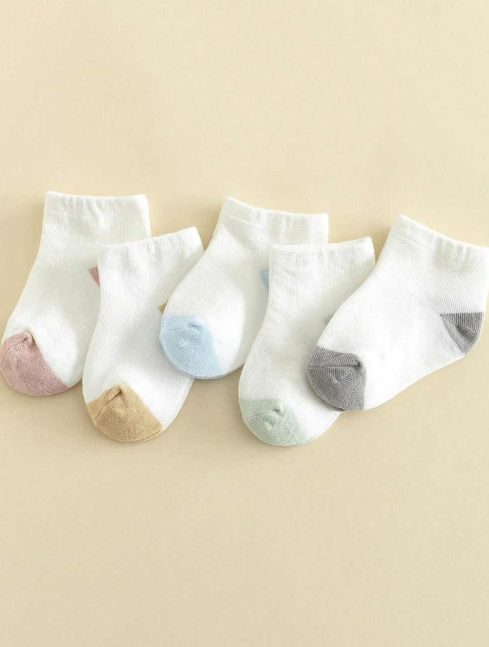 Minimalist baby socks