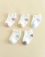 Minimalist baby socks