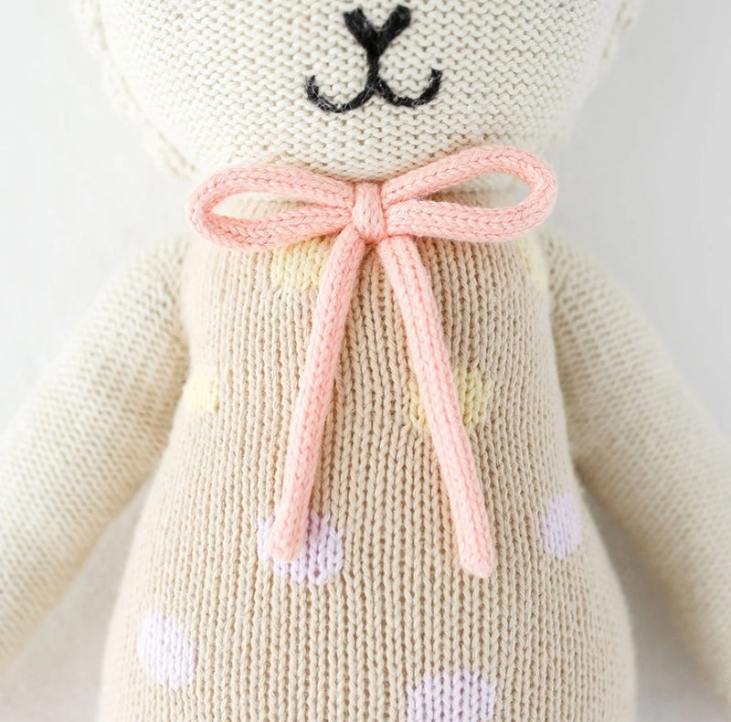 Lucy the Lamb (13"/33cm)